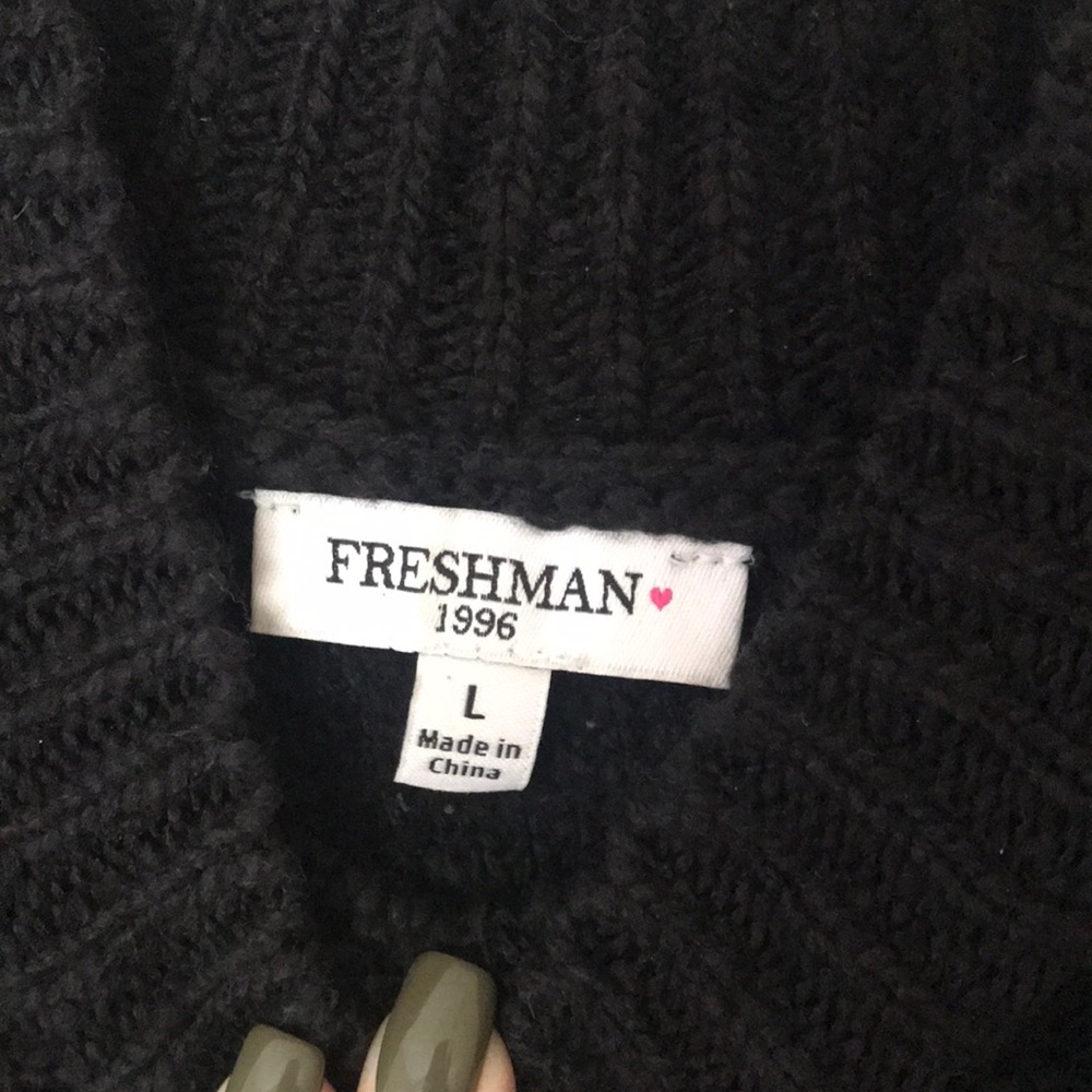 Sweater - Picture 3 of 3